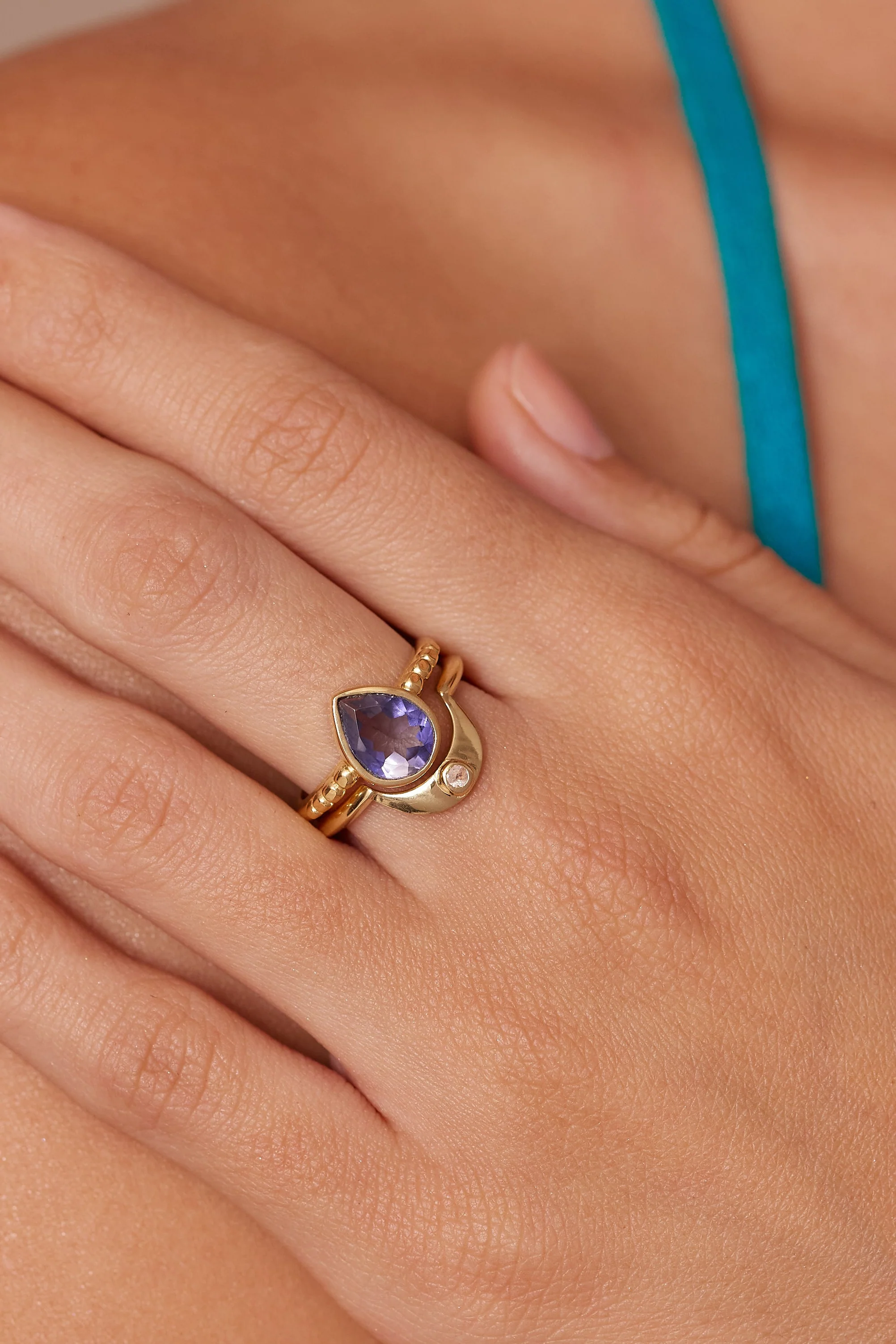 Amie Iolite Gold Stacker - Image 3