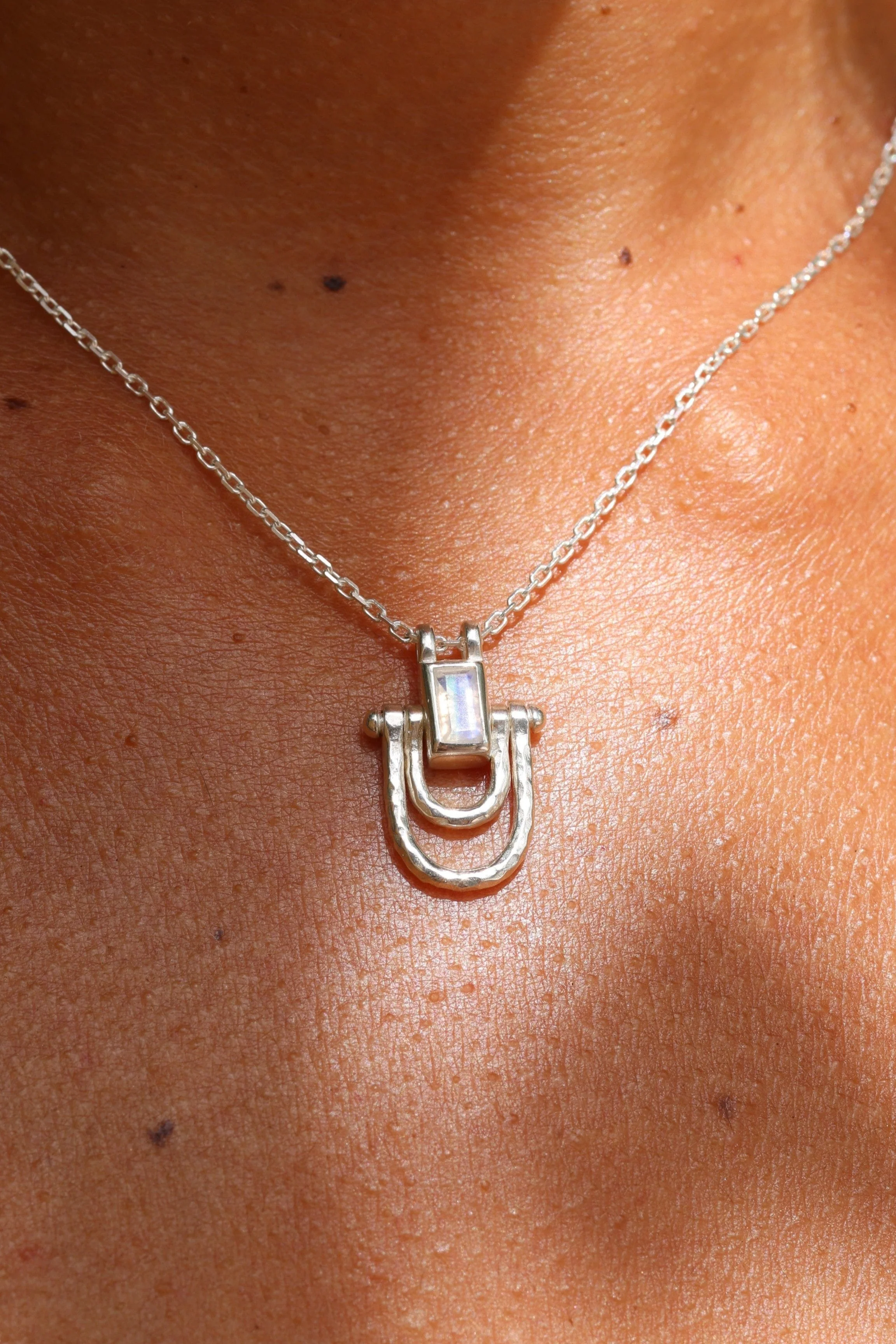 Allegra Moonstone Silver Necklace - Image 3