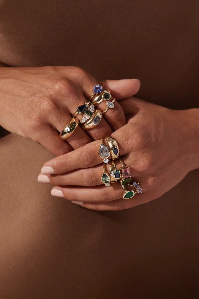 Azure Sapphire 14K Yellow Gold Band - Image 4