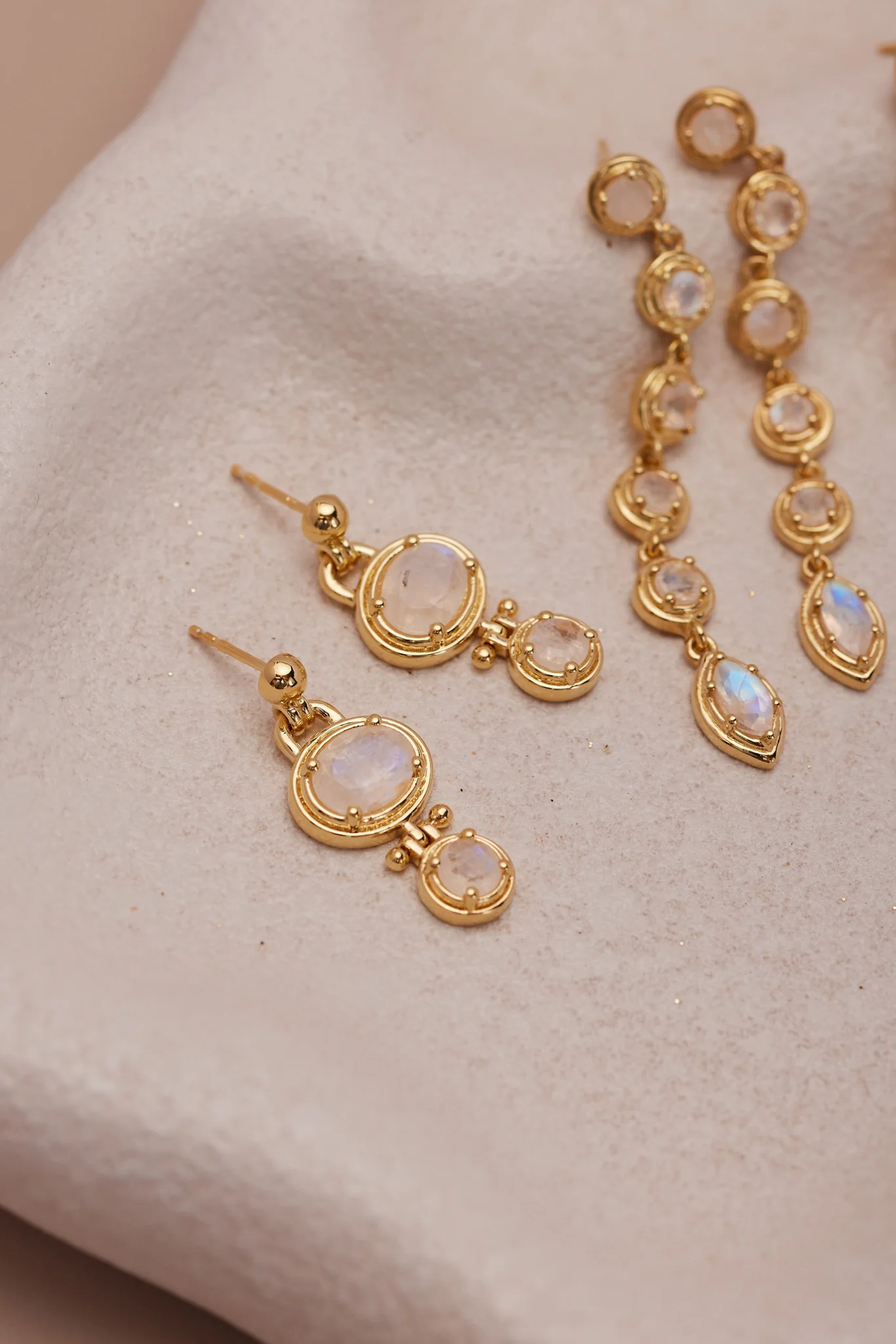 Celia Gold Earrings - Image 4