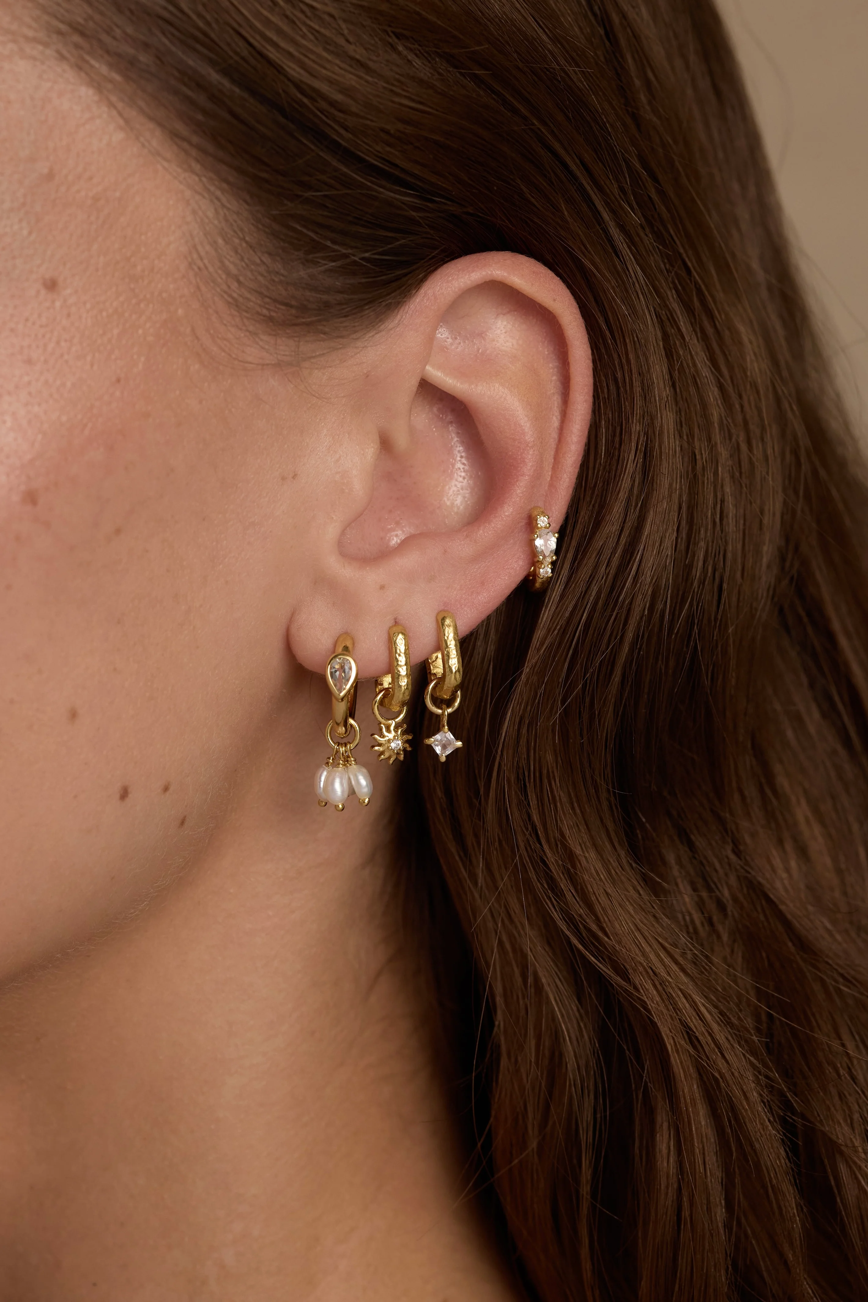 Cluster Pearl Gold Charm - Image 2
