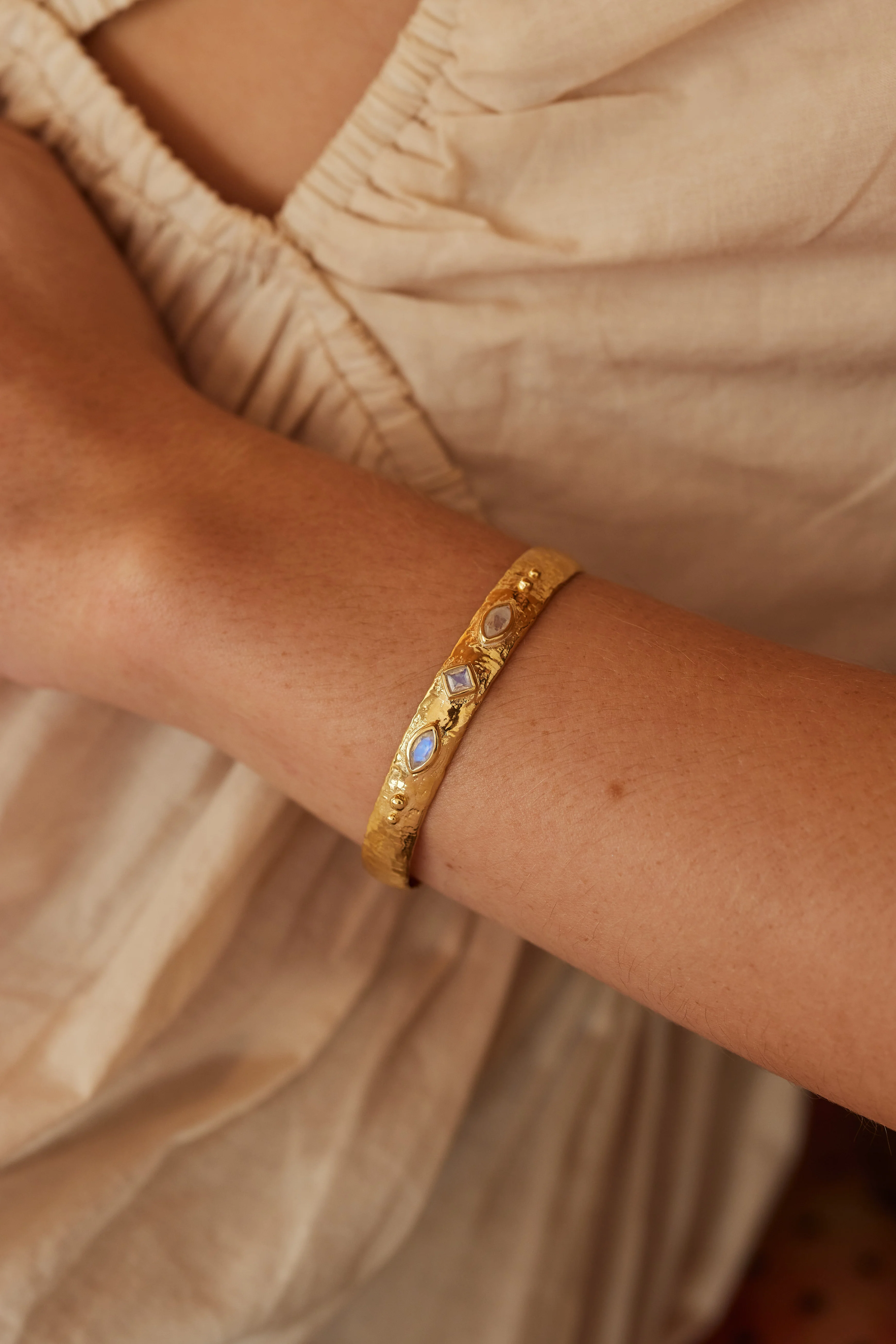 Coronet Moonstone Gold Cuff - Image 6