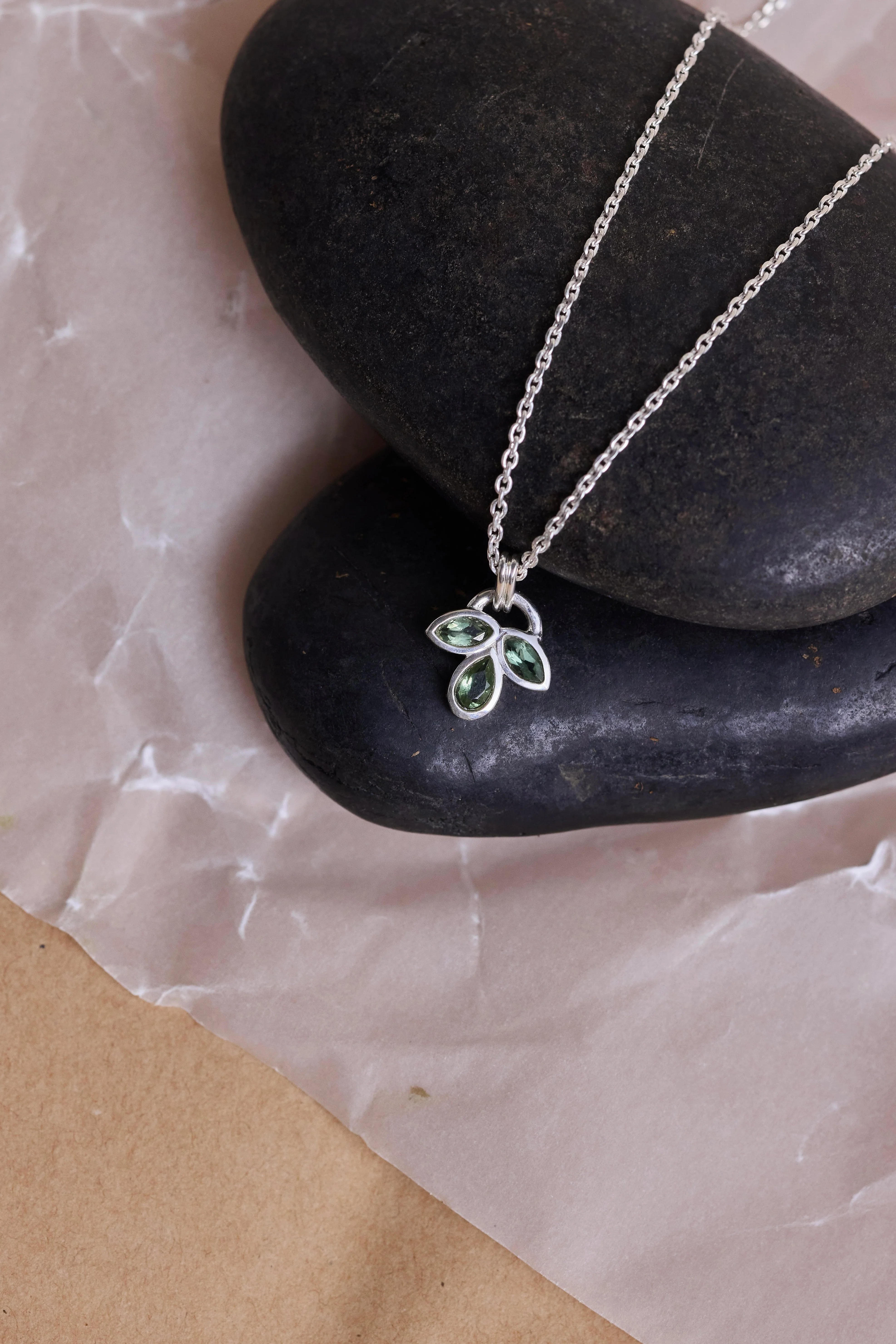 Lotus Apatite Silver Necklace - Image 4