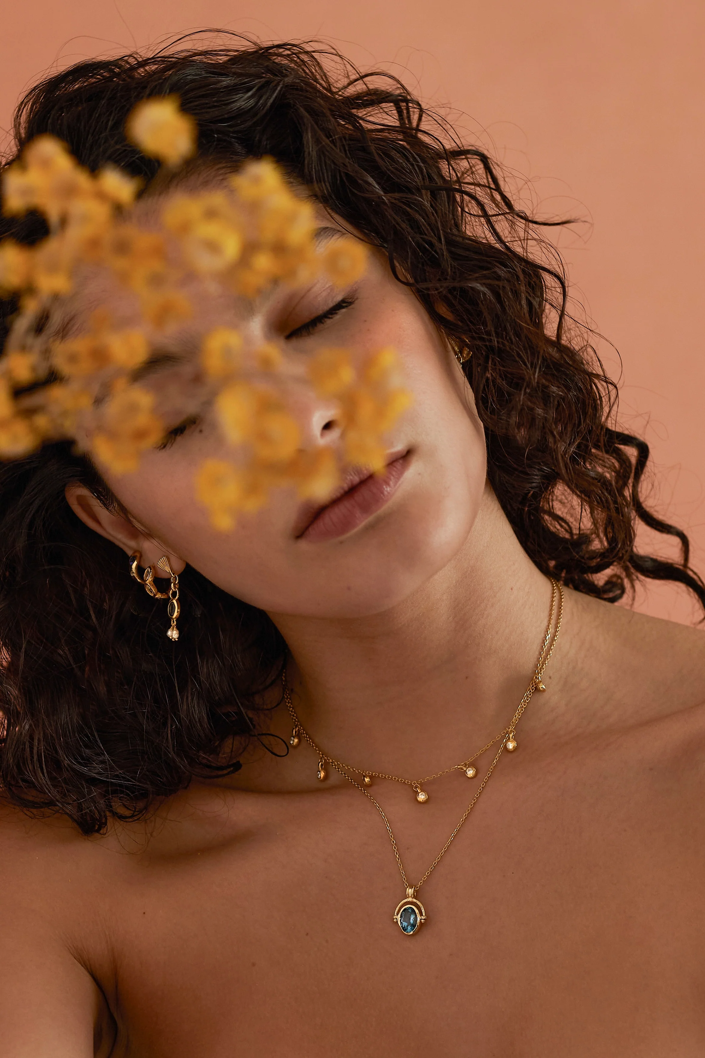 Mira Topaz Gold Necklace - Image 3