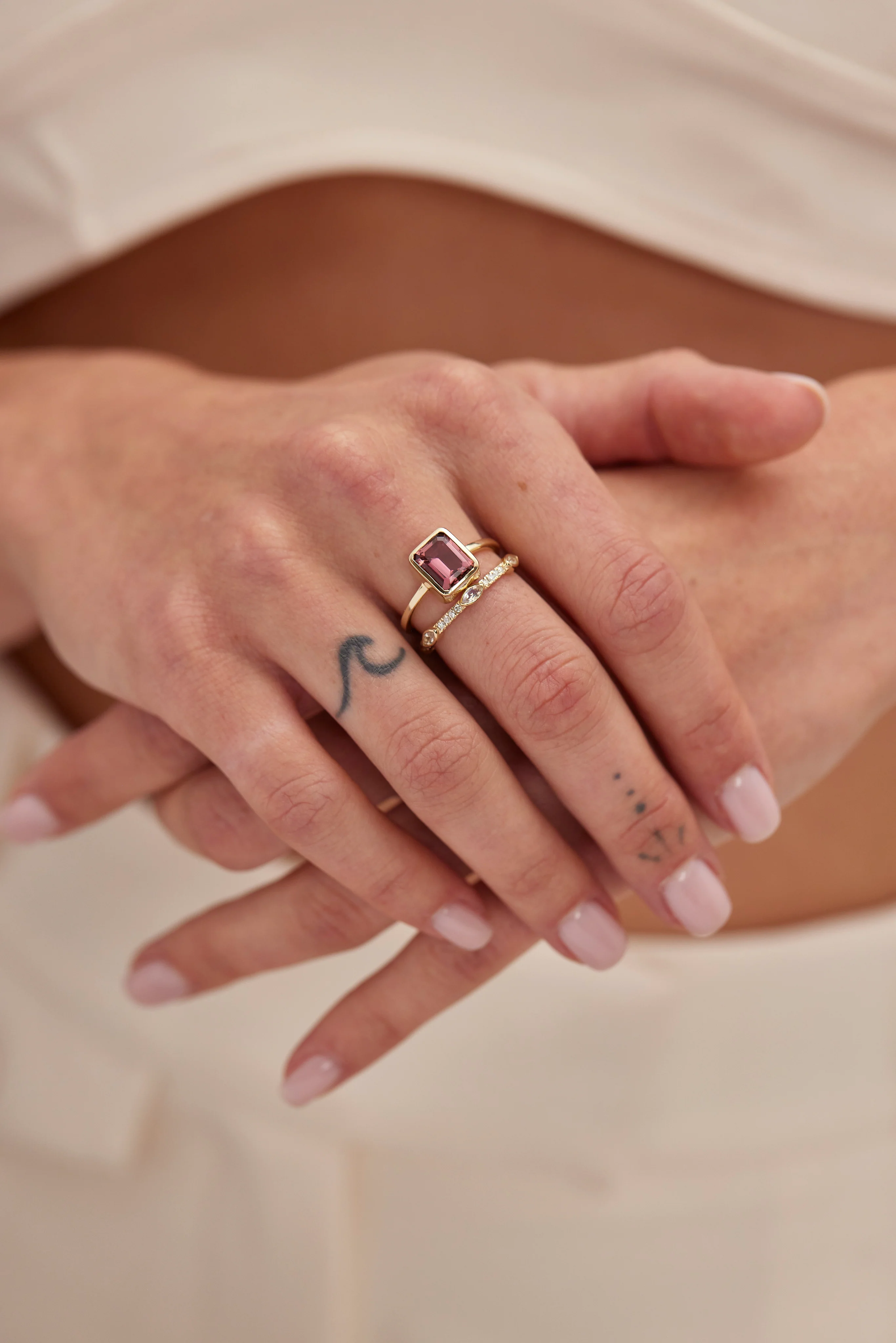 Pink Tourmaline Baguette 9K White Gold - Image 2
