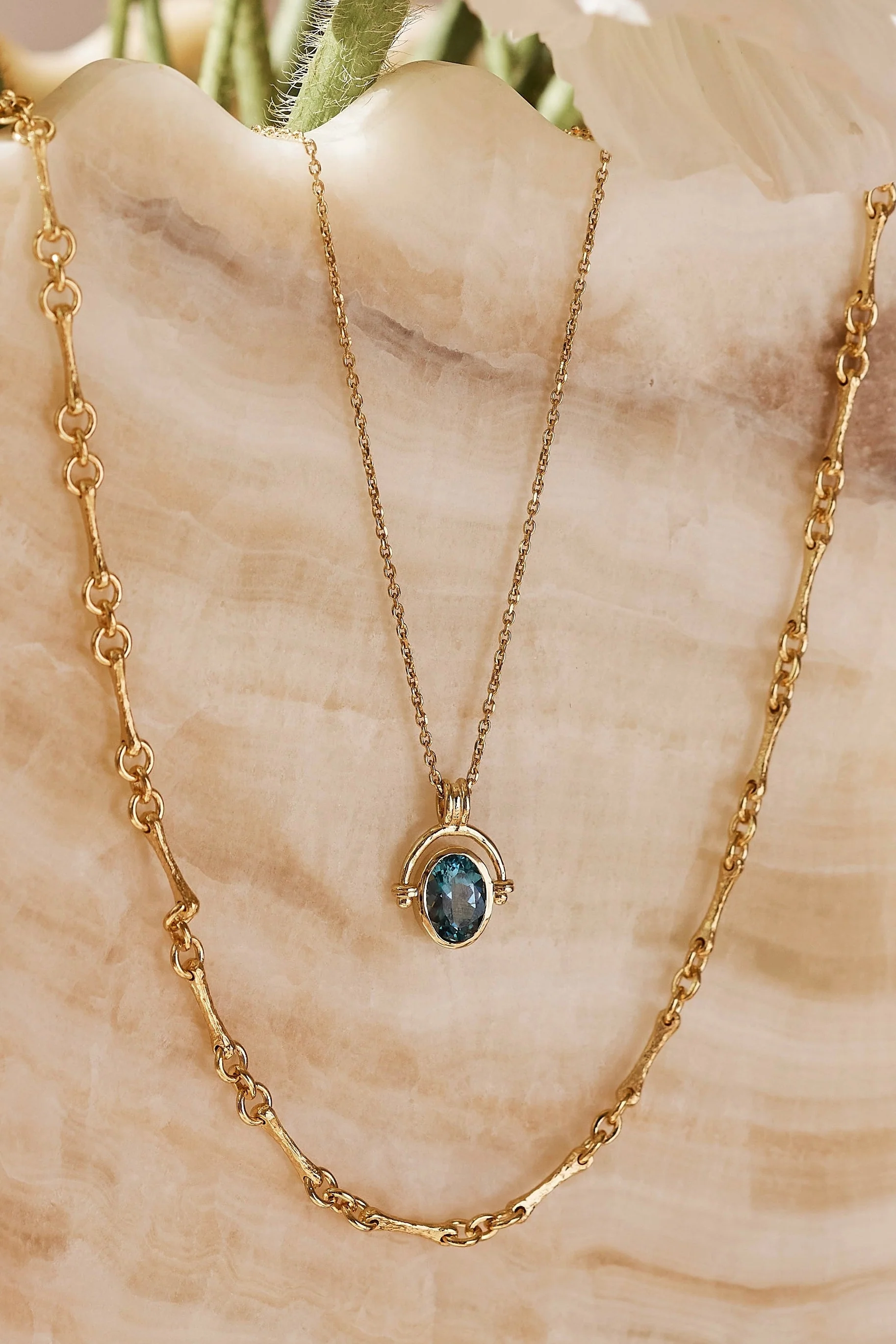 Rue Gold Necklace - Image 3