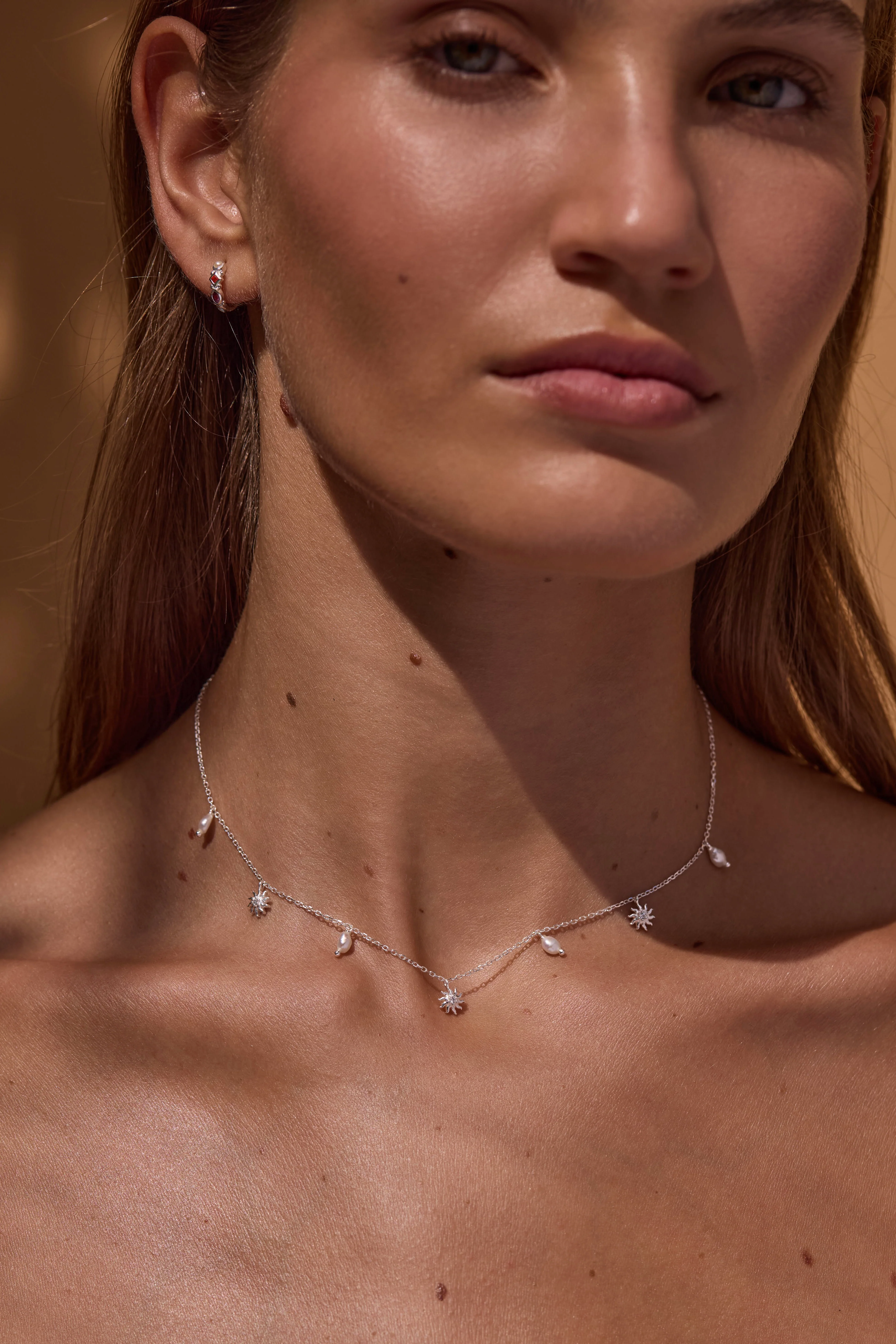 Soleil Pearl Silver Necklace - Image 3
