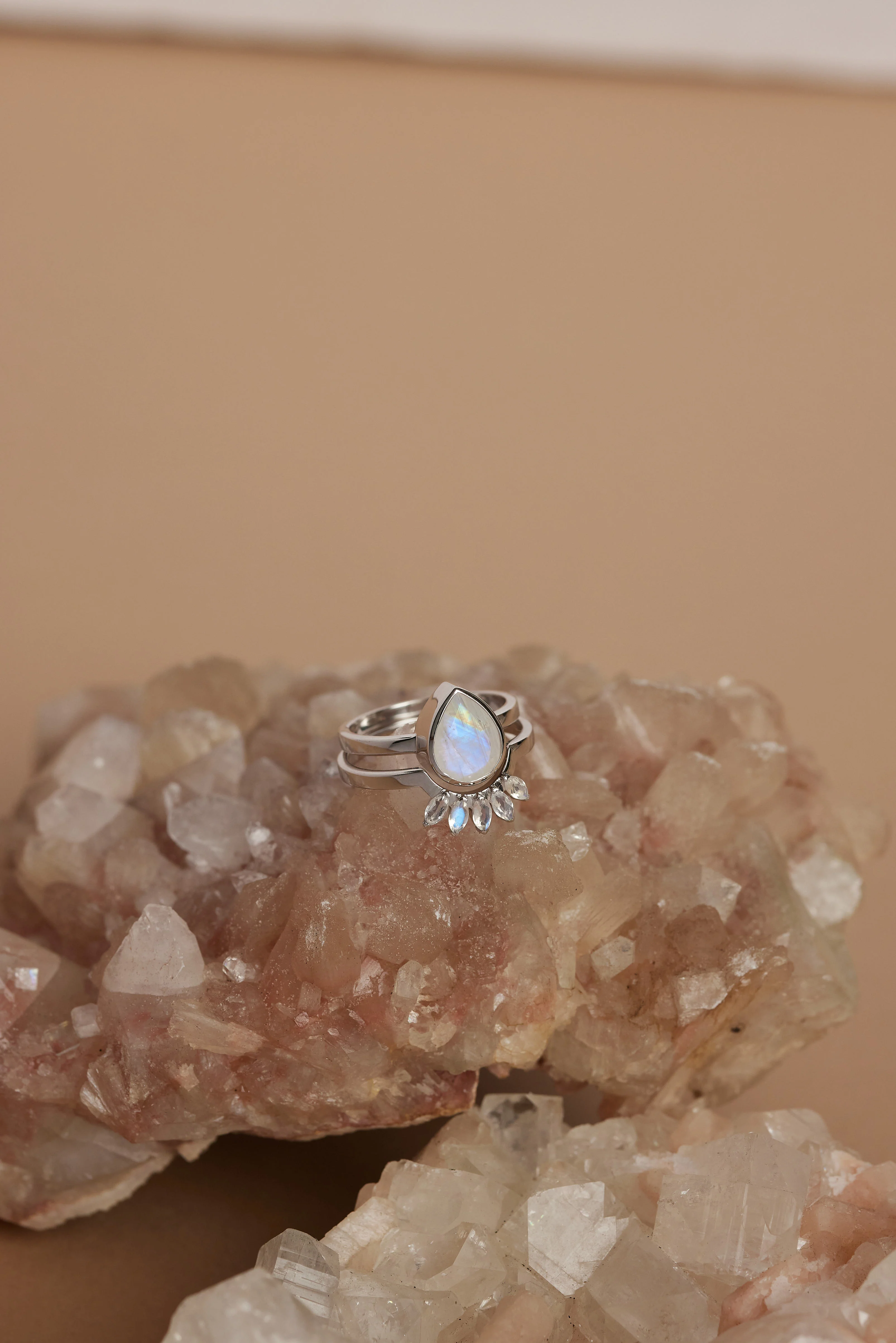 Starburst Halo White Gold Band - Image 3