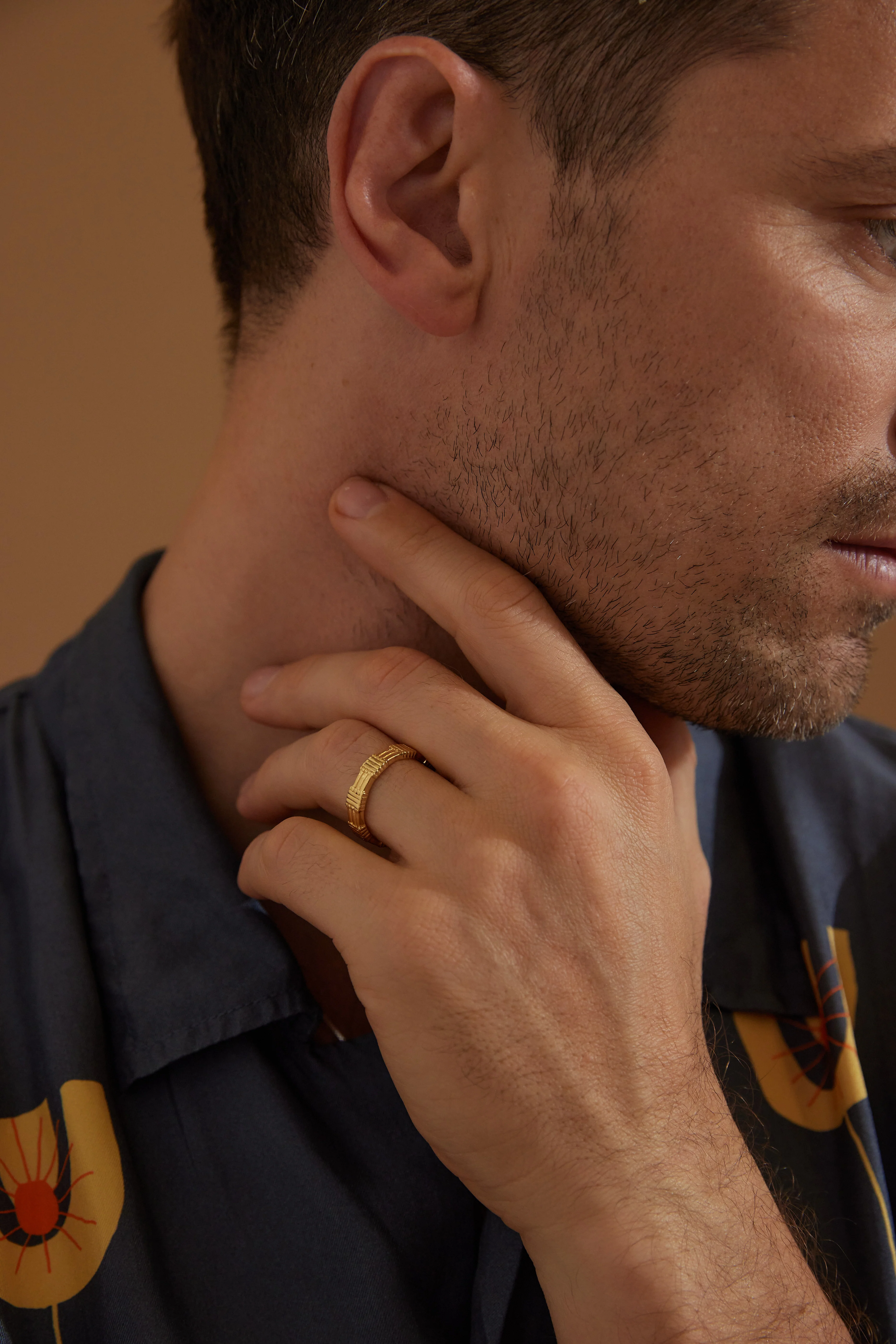 Vector Gold Ring - Image 2