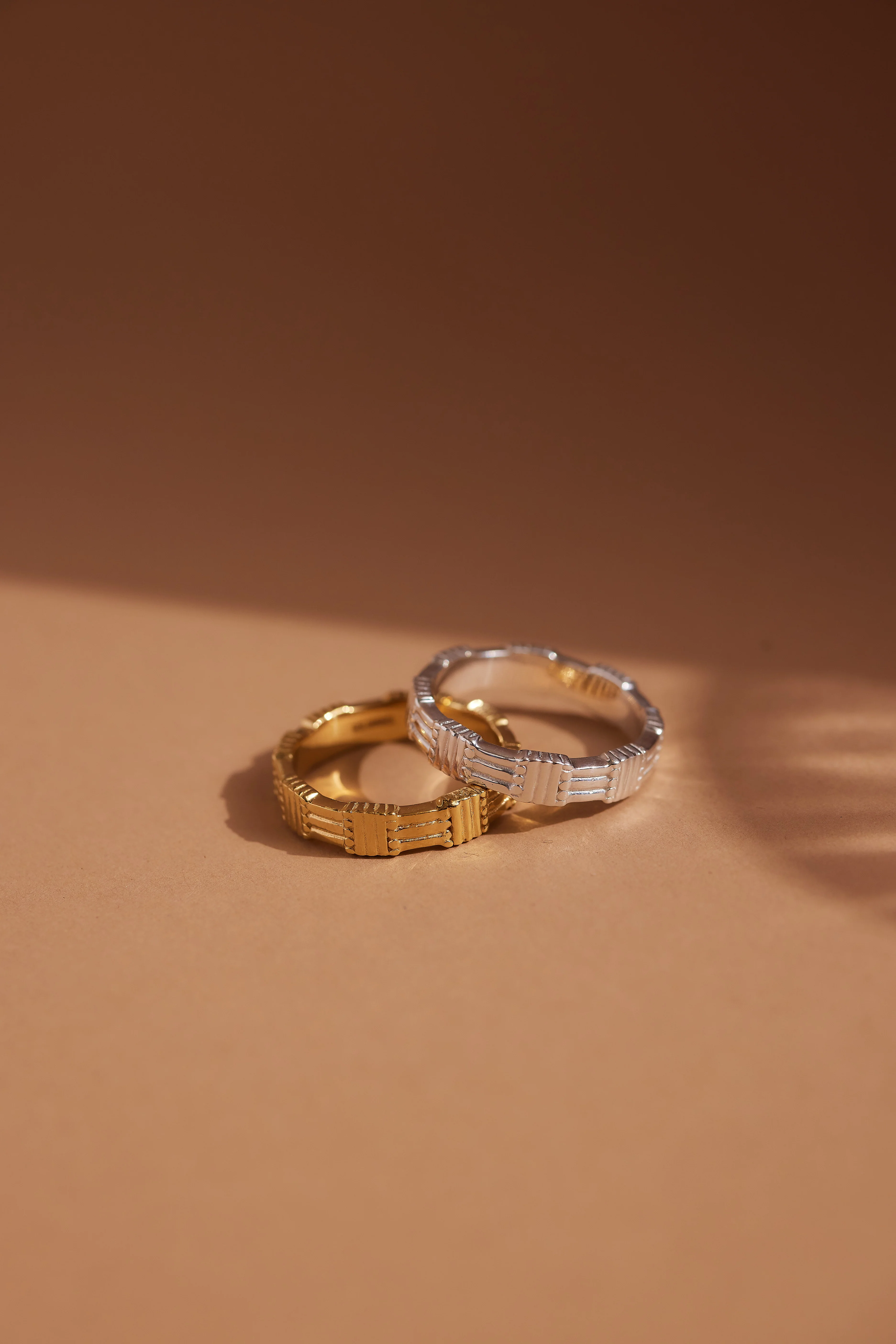 Vector Gold Ring - Image 5